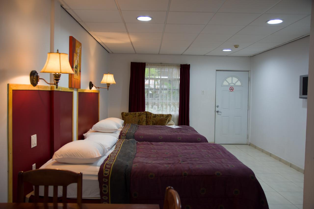 Hotel North Resort 파라마리보 외부 사진