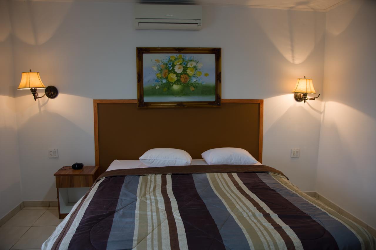 Hotel North Resort 파라마리보 외부 사진